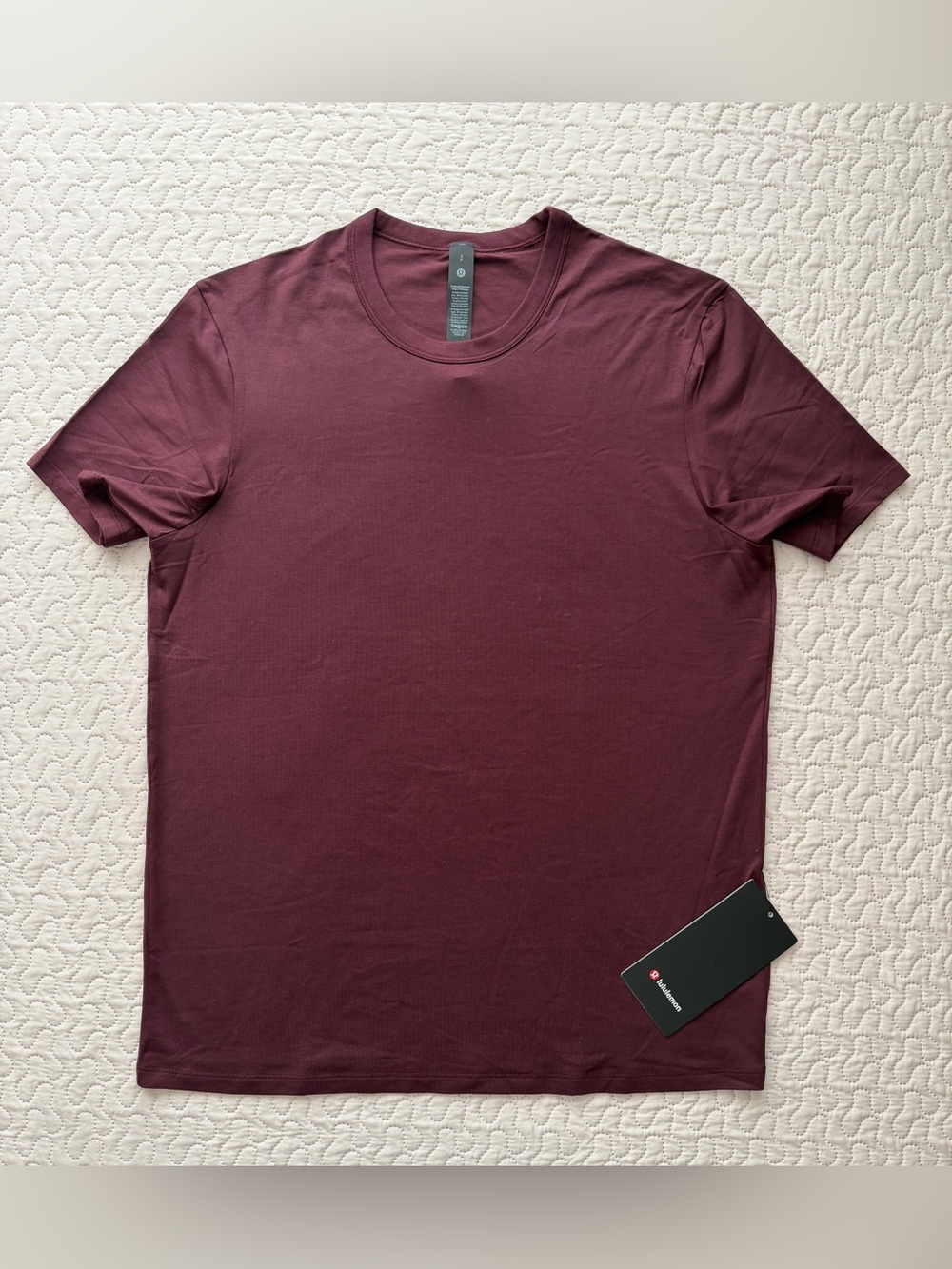 Lululemon Fundamental T Men’s Small Burgundy Short Sleeve Shirt NWT